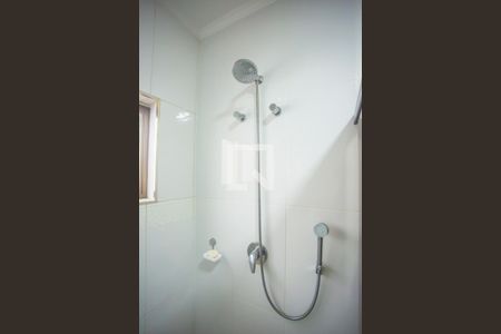 Casa à venda com 420m², 4 quartos e 10 vagas Casa à venda com 420m², 4 quartos e 10 vagasBanheiro Suíte