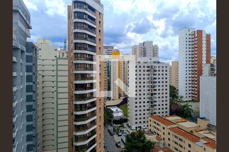 Apartamento à venda com 109m², 2 quartos e 2 vagas Apartamento à venda com 109m², 2 quartos e 2 vagasVaranda gourmet - Vista