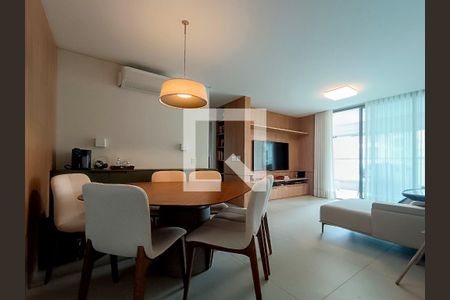 Sala de apartamento à venda com 2 quartos, 109m² em Perdizes, São Paulo