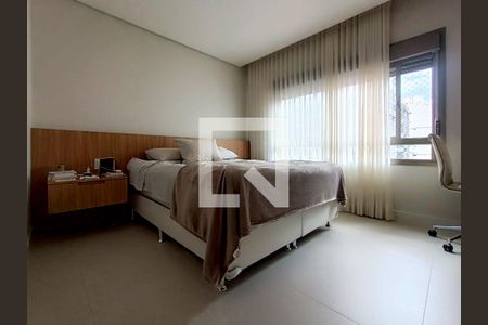 Apartamento à venda com 109m², 2 quartos e 2 vagas Apartamento à venda com 109m², 2 quartos e 2 vagasSuíte