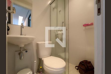 Apartamento à venda com 109m², 2 quartos e 2 vagas Apartamento à venda com 109m², 2 quartos e 2 vagasBanheiro de serviço