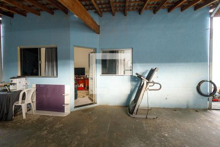 Casa para alugar com 60m², 2 quartos e 3 vagasGaragem