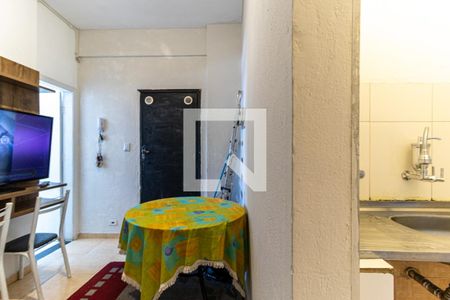 Apartamento à venda com 40m², 1 quarto e sem vagaCozinha - Mesa