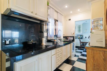 Apartamento à venda com 260m², 3 quartos e 4 vagasCozinha