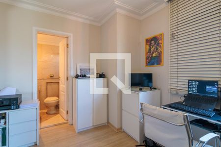 Apartamento à venda com 260m², 3 quartos e 4 vagasSuíte 3