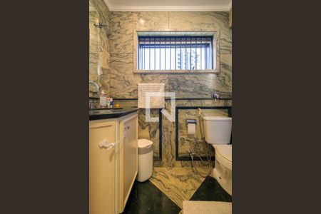 Apartamento à venda com 260m², 3 quartos e 4 vagasBanheiro da Suíte 2