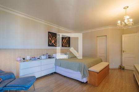 Apartamento à venda com 260m², 3 quartos e 4 vagasSuíte 1