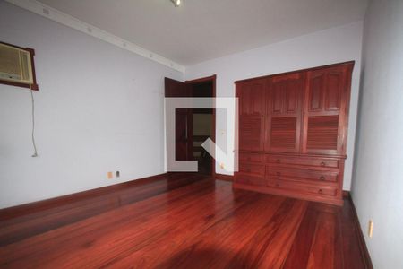 Casa à venda com 350m², 3 quartos e 4 vagasSuite 3