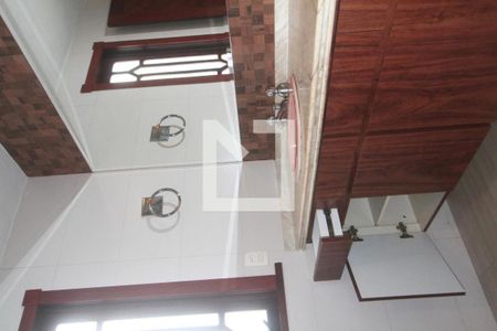 Casa à venda com 350m², 3 quartos e 4 vagasBanheiro Suite 1