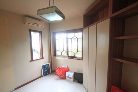Escritório de casa à venda com 3 quartos, 350m² em Badu, Niterói
