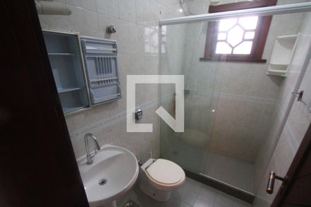 Casa à venda com 350m², 3 quartos e 4 vagasBanheiro de serviço