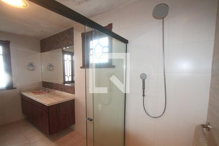 Casa à venda com 350m², 3 quartos e 4 vagasBanheiro Suite 1