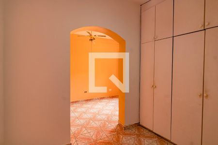 Casa para alugar com 250m², 3 quartos e 3 vagasQuarto