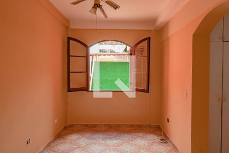 Casa para alugar com 250m², 3 quartos e 3 vagasQuarto
