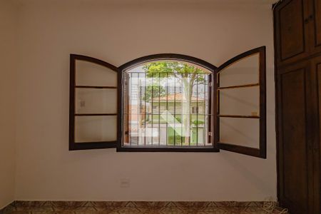 Casa para alugar com 250m², 3 quartos e 3 vagasQuarto