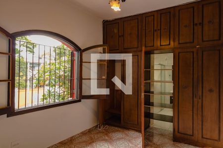 Casa para alugar com 250m², 3 quartos e 3 vagasQuarto