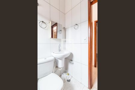 Casa à venda com 300m², 6 quartos e 2 vagasBanheiro