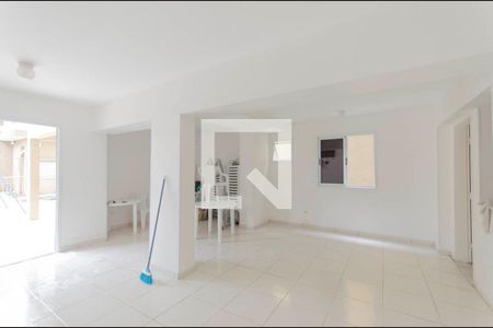 Apartamento para alugar com 50m², 2 quartos e 1 vaga Apartamento para alugar com 50m², 2 quartos e 1 vagaÁrea Comum - Salão de Festas