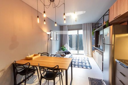 Apartamento à venda com 45m², 1 quarto e sem vaga Apartamento à venda com 45m², 1 quarto e sem vagaMesa de Jantar