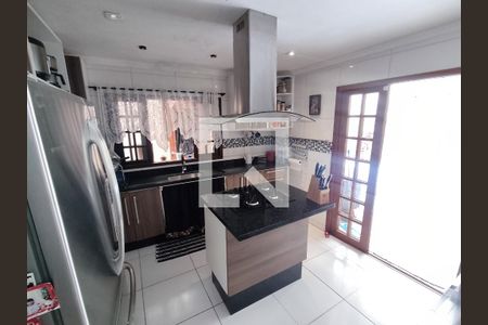 Casa à venda com 172m², 3 quartos e 1 vaga Casa à venda com 172m², 3 quartos e 1 vagaCozinha