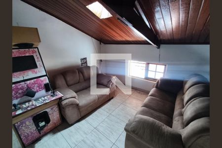 Casa à venda com 172m², 3 quartos e 1 vaga Casa à venda com 172m², 3 quartos e 1 vagaSótão