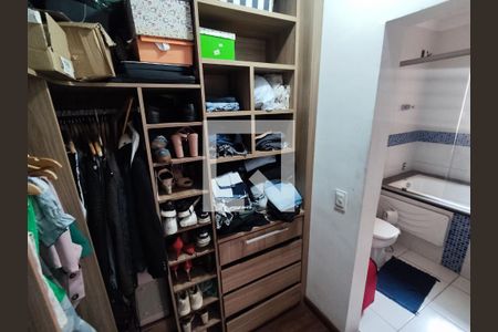 Casa à venda com 172m², 3 quartos e 1 vaga Casa à venda com 172m², 3 quartos e 1 vagaCloset