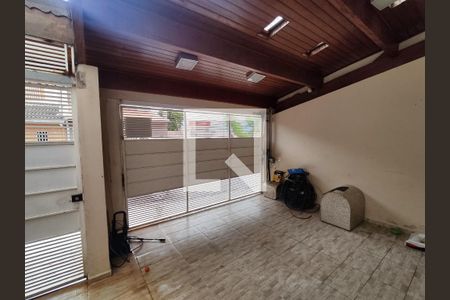 Casa à venda com 172m², 3 quartos e 1 vaga Casa à venda com 172m², 3 quartos e 1 vagaGaragem