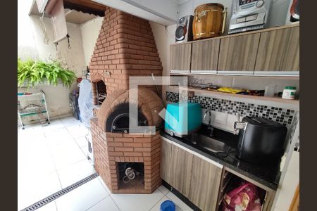 Casa à venda com 172m², 3 quartos e 1 vaga Casa à venda com 172m², 3 quartos e 1 vagaChurrasqueira