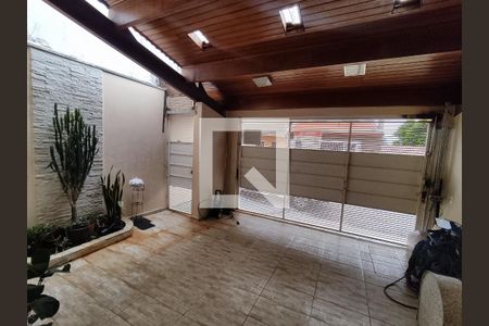 Casa à venda com 172m², 3 quartos e 1 vaga Casa à venda com 172m², 3 quartos e 1 vagaGaragem