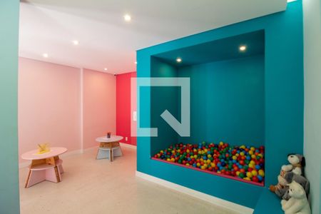 Apartamento para alugar com 35m², 1 quarto e sem vaga Apartamento para alugar com 35m², 1 quarto e sem vagaÁrea comum - Brinquedoteca