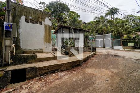 Casa de condomínio para alugar com 52m², 1 quarto e sem vaga Casa de condomínio para alugar com 52m², 1 quarto e sem vagaFachada Plaquinha