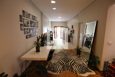 Sala de casa de condomínio para alugar com 4 quartos, 140m² em Brooklin Paulista, São Paulo