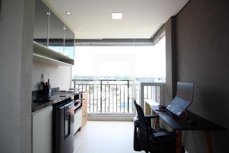 varanda da sala  de apartamento à venda com 2 quartos, 71m² em Parque São Domingos, São Paulo
