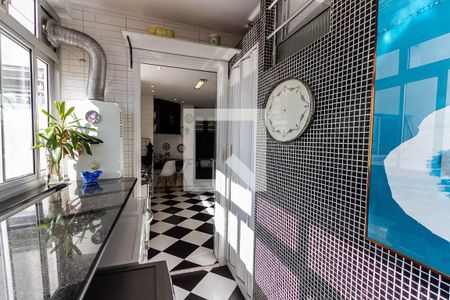 Apartamento à venda com 109m², 3 quartos e 1 vagaÁrea de Serviço