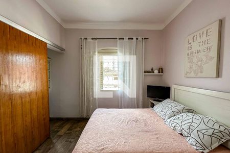 Casa à venda com 4 quartos, 260m² em Chora Menino, São Paulo