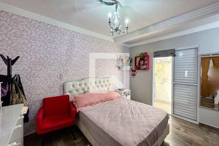 Casa à venda com 260m², 4 quartos e 4 vagas Casa à venda com 260m², 4 quartos e 4 vagasQuarto