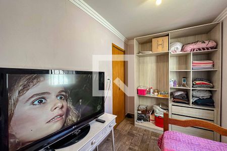 Casa à venda com 260m², 4 quartos e 4 vagas Casa à venda com 260m², 4 quartos e 4 vagasQuarto