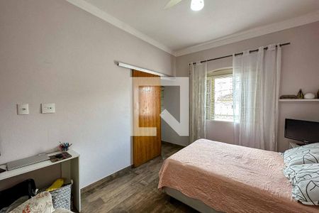 Quarto de casa à venda com 4 quartos, 260m² em Chora Menino, São Paulo