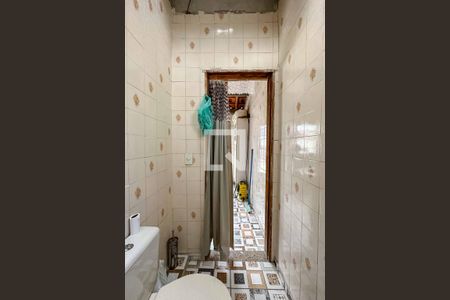 Casa à venda com 260m², 4 quartos e 4 vagas Casa à venda com 260m², 4 quartos e 4 vagasBanheiro