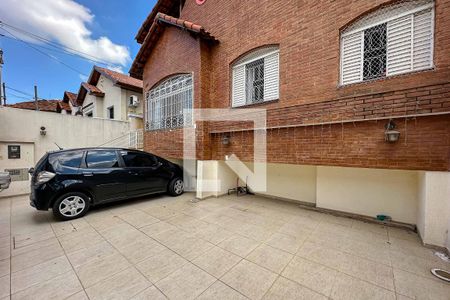 Casa à venda com 260m², 4 quartos e 4 vagas Casa à venda com 260m², 4 quartos e 4 vagasÁrea comum