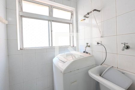 Apartamento para alugar com 44m², 2 quartos e sem vaga Apartamento para alugar com 44m², 2 quartos e sem vagaCozinha e Área de Serviço