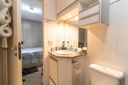 Apartamento à venda com 79m², 3 quartos e 2 vagasBanheiro da Suíte