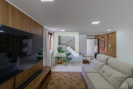 Sala de casa à venda com 3 quartos, 280m² em Jardim Londrina, São Paulo