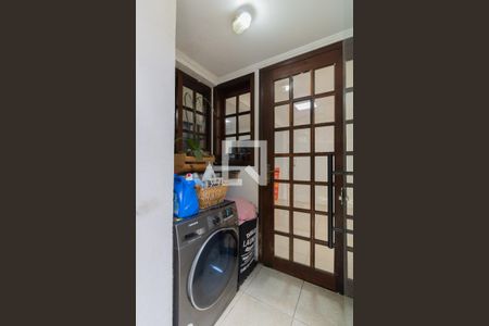 Casa à venda com 280m², 3 quartos e 3 vagasÁrea de Serviço