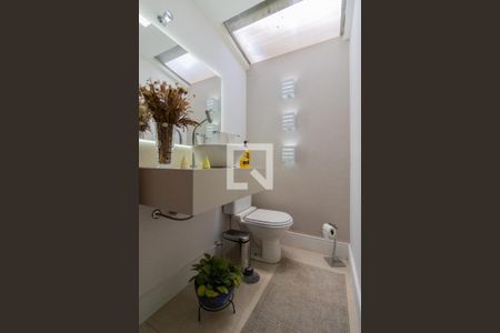 Casa à venda com 280m², 3 quartos e 3 vagasBanheiro Quarto 3