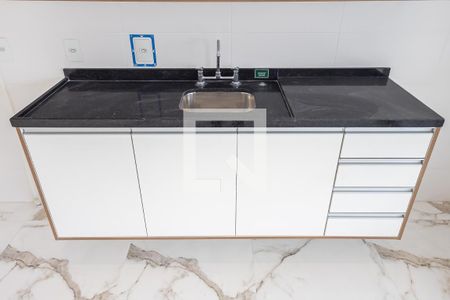 Cozinha de apartamento para alugar com 1 quarto, 50m² em Jardim Vera Cruz, São Paulo