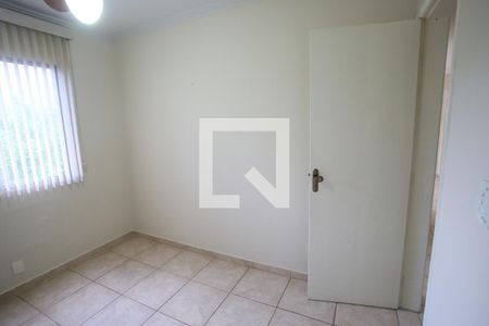 Apartamento à venda com 70m², 3 quartos e 1 vagaQuarto 2