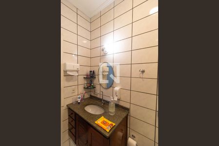 Casa à venda com 200m², 4 quartos e 3 vagas Casa à venda com 200m², 4 quartos e 3 vagasBanheiro da Casa 01