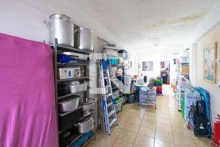 Casa à venda com 200m², 4 quartos e 3 vagas Casa à venda com 200m², 4 quartos e 3 vagasSala 01 da Casa 02