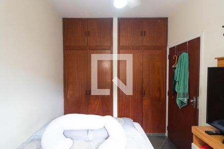 Casa à venda com 200m², 4 quartos e 3 vagas Casa à venda com 200m², 4 quartos e 3 vagasQuarto 02 da Casa 01